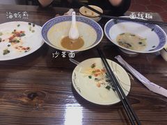 -亚忠小吃店(曾厝垵店)