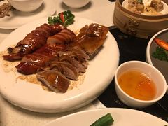 煲王烧鹅皇-煲王粤菜餐厅(中侨中心店)