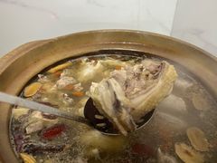 -威邵鸡煲(西华路总店)