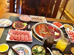 -沸炉重庆老火锅(军事博物馆店)