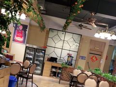 用餐区-醉美东江·三文鱼·烧鸡公