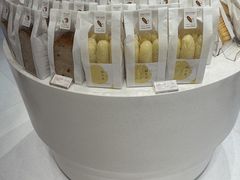-好利来(南京路一店)