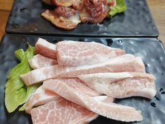 韩式腌猪王排-·缸桶屋·韩式牛肋条自助烤肉(西湖D11店)