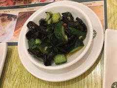 凉拌青瓜木耳-添好运点心专门店(百老汇店)