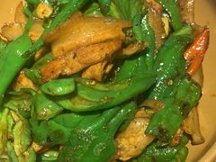 -黄泥岗·地道湖北菜(奥特莱斯店)