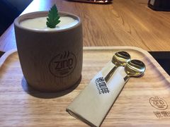 -ZING COFFEE 镜咖啡