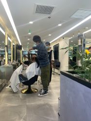 -简法造型·品牌形象店