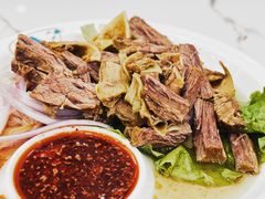 精品牛腩-伊穆祥牛肉面总店·清真