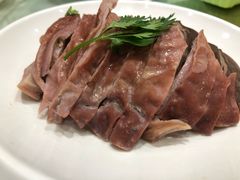 -侬佳蒸菜馆(听潮店)