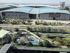-深圳国际会展中心希尔顿酒店(前海华发冰雪世界店)
