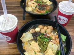 -柳大厨螺蛳粉(人民路总店)