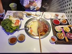 -卤校长重庆火锅(国兴店)