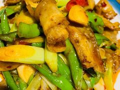 -渝信川菜 · 川味家常菜(长安店)