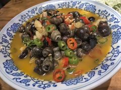 -头上红煨盐鸡·非遗院子餐厅