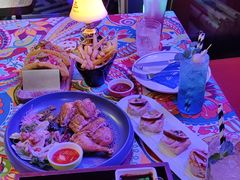 -Famous肥猫墨西哥音乐餐吧(五棵松华熙LIVE店)