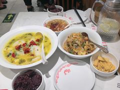 -渝是乎酸菜鱼(龙旗购物中心店)