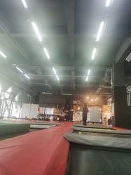 -零重力蹦床空间·滑梯·海洋球·团建(奥特莱斯店)