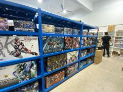-逝水玩具折扣店