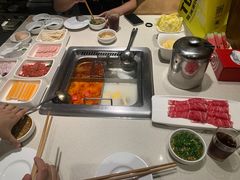 -海底捞火锅鲜切牛肉主题店(长寿路店)