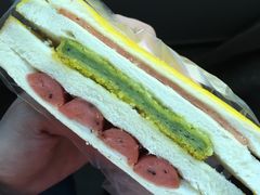 -蓝小轩蛋糕·面包(趣春店)