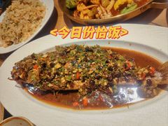 -臻鲜燕海鲜融合餐厅(金陵style店)
