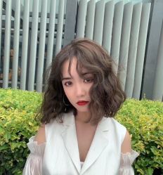 -V8潮牌·接发烫染连锁