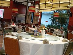 -刘姐啤酒鱼民族演艺餐厅(西街总店)