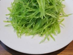 -俭寨大盘鸡·手抓肉·烧烤新疆菜(乌苏路店)