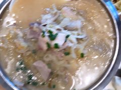 杀猪烩菜-天怡興·百年蒸饺(中心书城店)