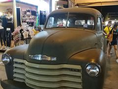 -席娜卡琳火车铁道夜市