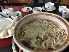 -东巴谷野生菌火锅餐厅