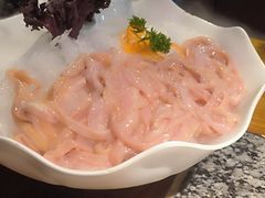 -老牌坊云南鱼豆花火锅(哈西万达店)
