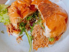 手撕猪肉汉堡-RAC BAR(安福路店)