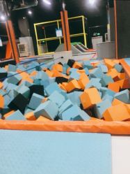 -蹦贝运动中心·蹦床·攀岩·闯关(龙岗店)