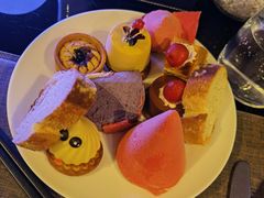 -唐拉雅秀酒店-西锦汇空中BBQ·思创餐厅