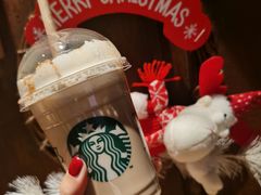 流金圣诞茶拿铁-星巴克(广州南站A18检票口楼上)