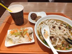 -顺溜·手工刀削面·黑金店(铜锣湾店)