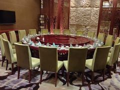 -粤尚腾香居中餐厅(首都机场希尔顿店)