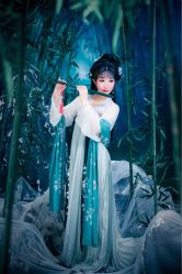 -九月鹰飞汉服摄影工作室