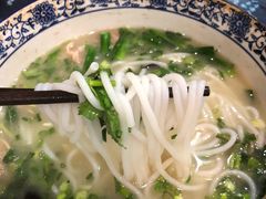 -桥香园云南过桥米线(金马碧鸡店)