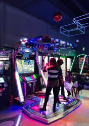 -嗨翻Hi-Fun竞技主题乐园·蹦床团建生日聚会(五棵松华熙店)