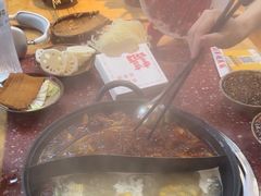 -赵美丽·重庆社区火锅·直营店(火车东站·中豪国际店)