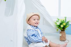 -小熊维尼高端儿童摄影(罗湖区总店)