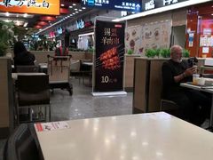 -东方既白(上海浦东国际机场)