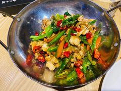 干锅馋嘴牛蛙-渔太泰漓江小馆·广西融合菜(西街店)