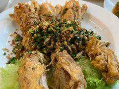 -大树下海鲜饭店
