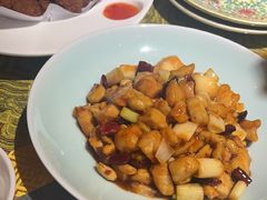 宫保鸡丁-满乡小馆