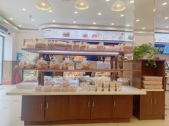 -红宝石·鲜奶小方·海派西点房(南丹店)