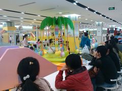 3楼儿童游乐区-新华百货CC Park购物广场