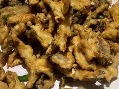 椒盐平菇-华盛园卷子王农家菜水库鱼